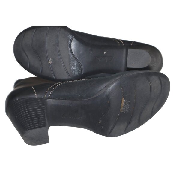 Clarks Bendables Black Leather Ankle Boots 9.5M Minimalist Grunge Cottagecore - Picture 7 of 7